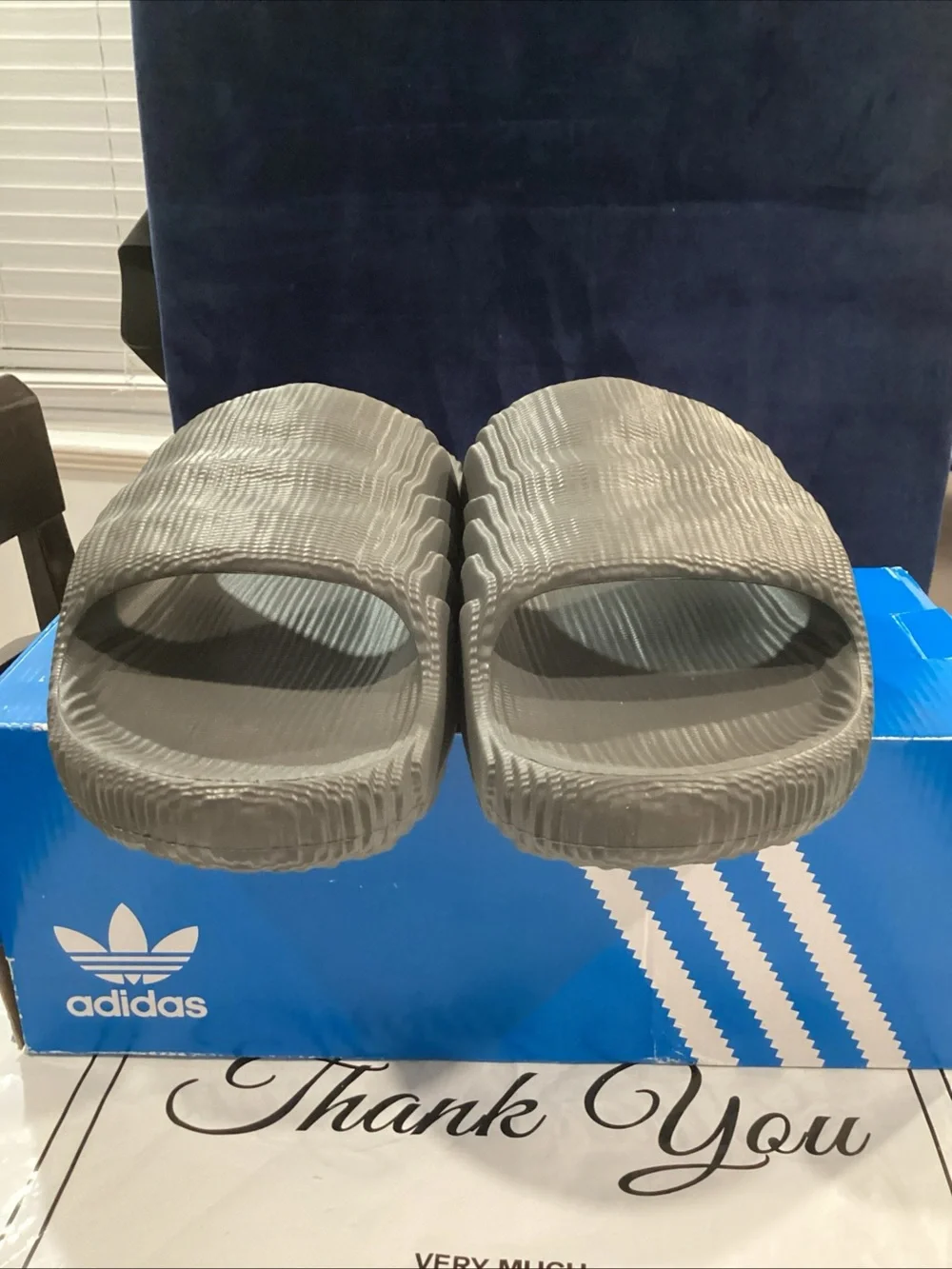 Adidas Adilette 22 Grey Slides Men’s Size 8 HP6522 NIB